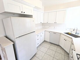 1743 N Edgemont St in Los Angeles, CA - Building Photo