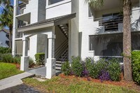 Building Photo - Gulfstream Isles Apartments in Ft. Myers, Florida