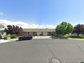 626 NE Willow Ct, Unit A in Hermiston, OR - Building Photo