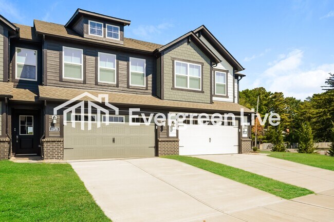 8975 Willis Wy in Avon, IN - Building Photo - Building Photo