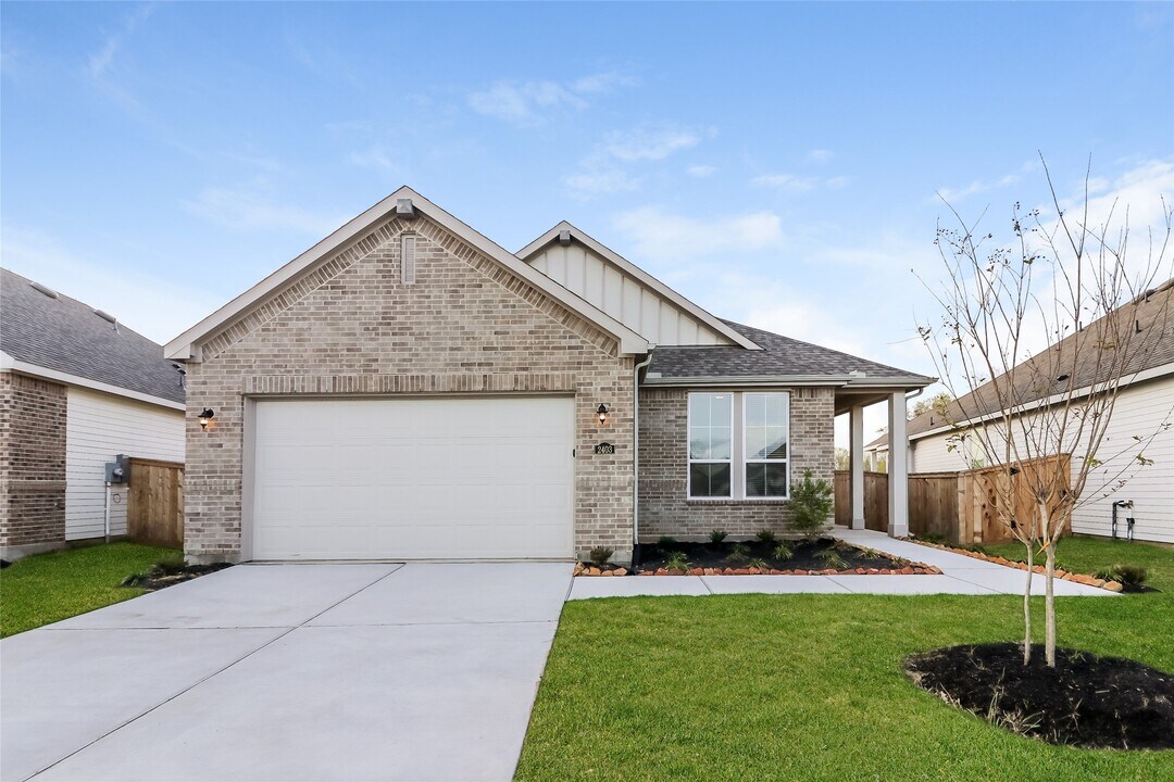 2403 Cohorn Trl in Richmond, TX - Building Photo