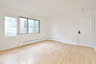 1675 Rachel Rue E in Montréal, QC - Building Photo - Building Photo