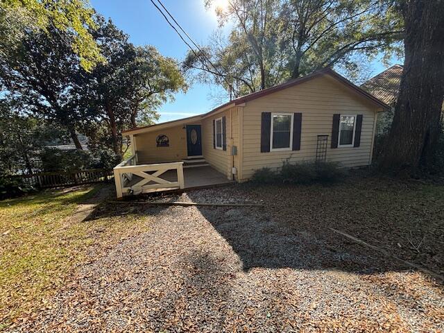 847 Squirrel Rd in Defuniak Springs, FL - Building Photo