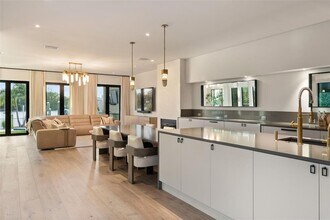 1123 Abbeys Way in Tampa, FL - Building Photo - Building Photo