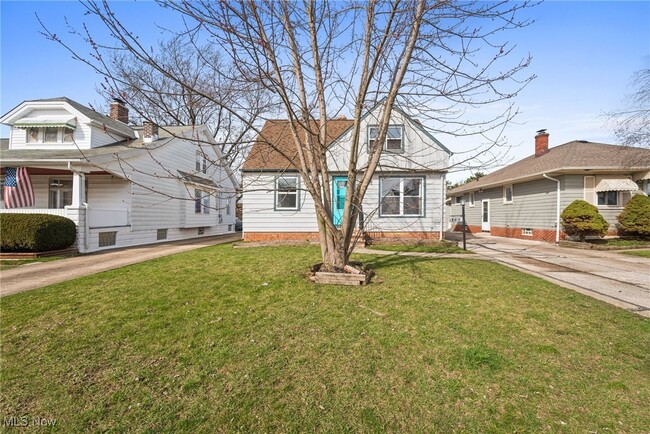 15419 Edgewood Ave in Maple Heights, OH - Building Photo - Building Photo