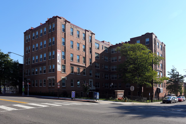 Juniper Courts in Washington, DC - Building Photo - Building Photo