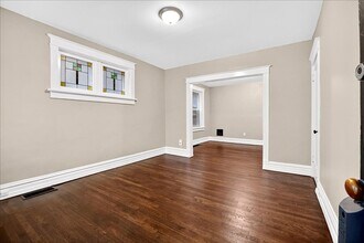 5041 Chippewa St in St. Louis, MO - Building Photo - Building Photo