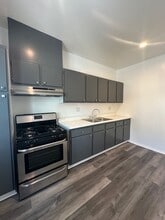823 Gower St in Los Angeles, CA - Foto de edificio - Building Photo