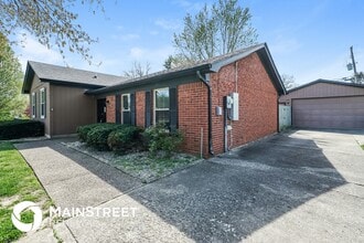 3702 Bartlett Ct in Louisville, KY - Building Photo - Building Photo