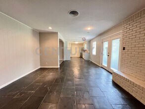 5908 Wedgmont Cir N in Fort Worth, TX - Building Photo - Building Photo