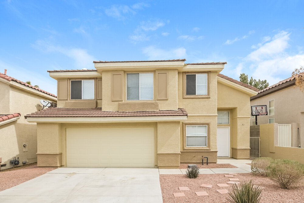 70 Huntfield Dr in Henderson, NV - Building Photo