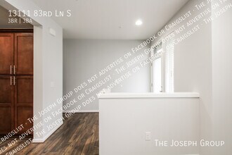 13111 83rd Ln S in Seattle, WA - Building Photo - Building Photo