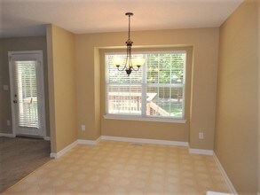 704 Pepperstone Ct in Fuquay Varina, NC - Building Photo - Building Photo