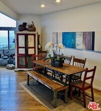 31533 Victoria Point Rd in Malibu, CA - Building Photo - Building Photo