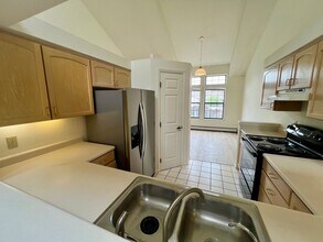 2 W Ridge Ct in Battlement Mesa, CO - Building Photo - Building Photo