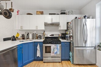 316.5 6th St in Jersey City, NJ - Building Photo - Building Photo