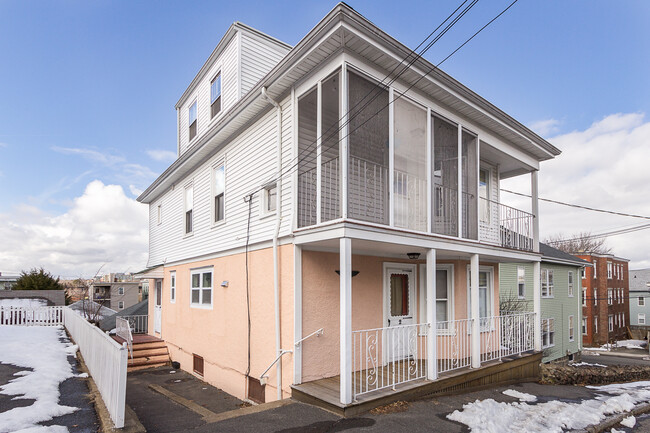 2 Roslyn Street Ct, Unit 2