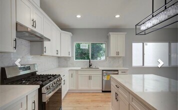 1243 Meadowbrook Ave in Los Angeles, CA - Building Photo - Building Photo