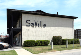 SaVille in Tulsa, OK - Foto de edificio - Building Photo