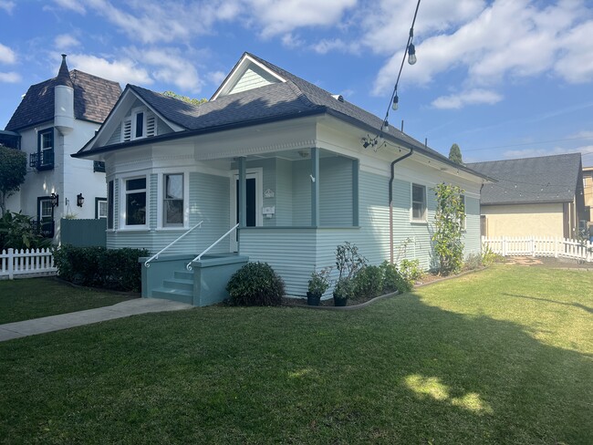 4190 Lincoln Ave in Culver City, CA - Foto de edificio - Building Photo