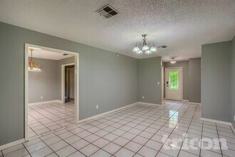 1601 N Wills St in Plant City, FL - Building Photo - Building Photo