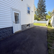 1804 Storrs Ave in Utica, NY - Building Photo - Building Photo