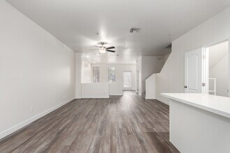 111 W Beth Dr in Phoenix, AZ - Building Photo - Building Photo