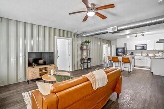 4014 Dreyfus St in Houston, TX - Building Photo - Building Photo