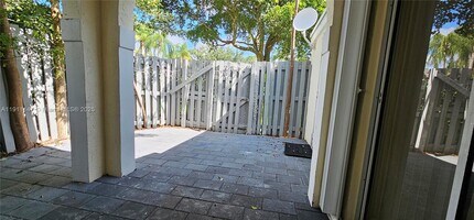 1464 Springside Dr in Weston, FL - Building Photo - Building Photo