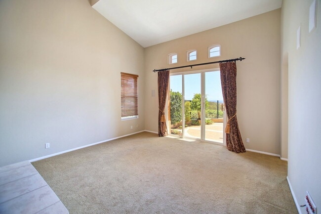 16 Mattina Dr in Newport Beach, CA - Building Photo - Building Photo