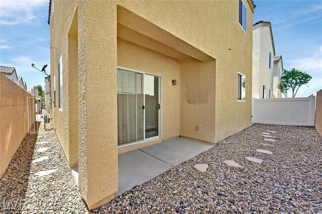 10162 Sunshine Village Pl in Las Vegas, NV - Building Photo - Building Photo