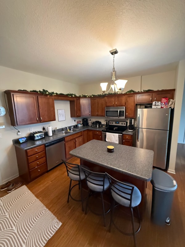 4503 Twain Cir in Ames, IA - Foto de edificio - Building Photo