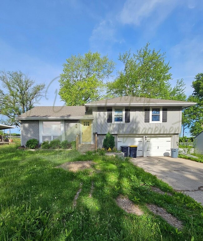 property at 5336 N Richmond Ave