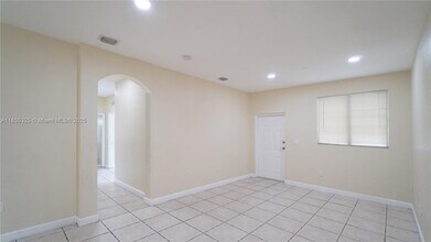 1535 SE 26th St in Homestead, FL - Building Photo - Building Photo