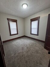 1937 N Fairview Ave in Wichita, KS - Building Photo - Building Photo