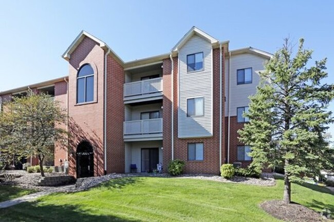 Oak Brook Park Apartments in Omaha, NE - Foto de edificio - Building Photo