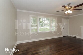 5412 Hilltop Cir in Charlotte, NC - Foto de edificio - Building Photo