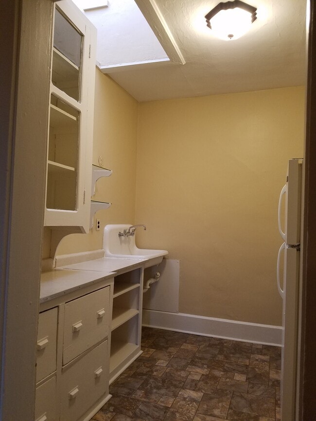 504 S Central Ave, Unit 2