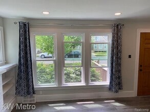 202 N Washington Ave in Royal Oak, MI - Building Photo - Building Photo