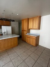 130 N 5th St in Shandon, CA - Building Photo - Building Photo