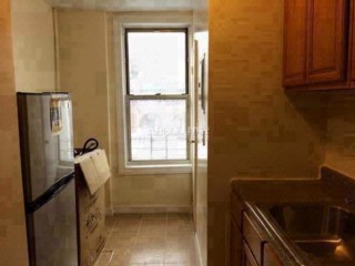 304 W 147th St-Unit -304 in New York, NY - Building Photo