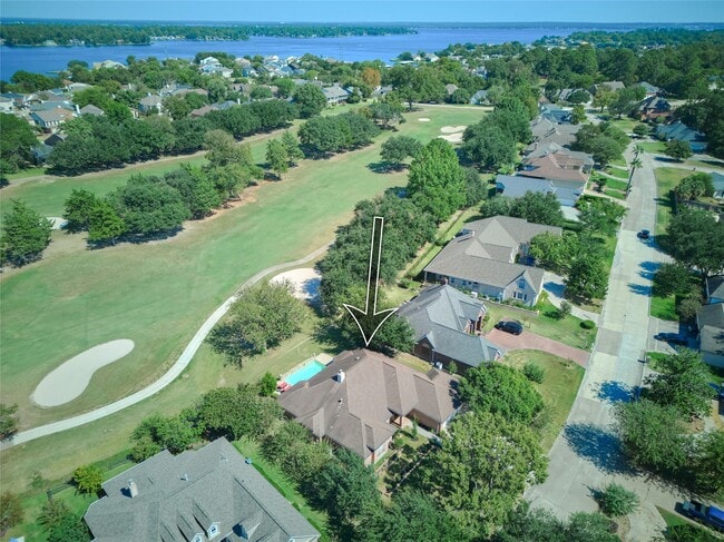 121 April Waters Dr N in Montgomery, TX - Building Photo - Building Photo