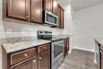 2106 Irvin Ct in Kennesaw, GA - Building Photo - Building Photo