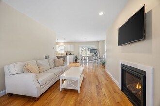 90 Turtle Brook Rd in Canton, MA - Building Photo - Building Photo