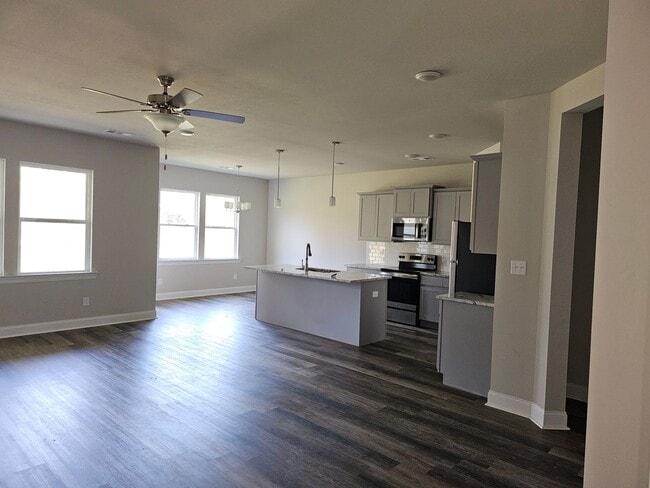 17099 Cherokee Trce in Independence, LA - Building Photo - Building Photo