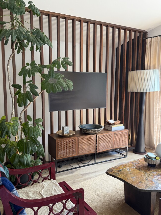 property at 91-1088 Laaulu St