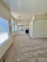 6178 Chesterfield Ln in Reno, NV - Building Photo - Building Photo