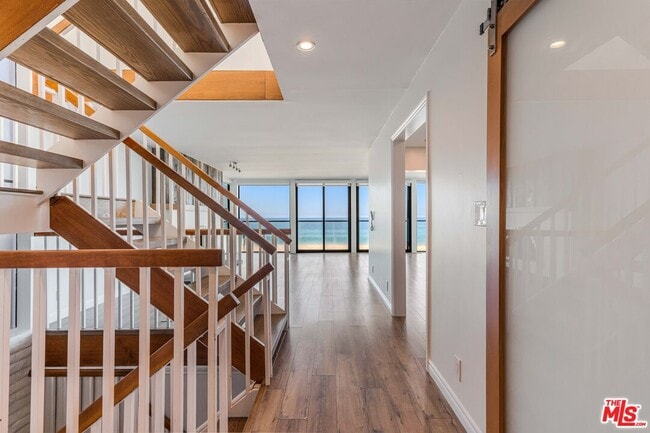 2308 The Strand in Manhattan Beach, CA - Building Photo - Building Photo