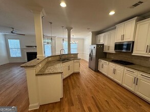 7540 Jamestown Dr in Alpharetta, GA - Building Photo - Building Photo