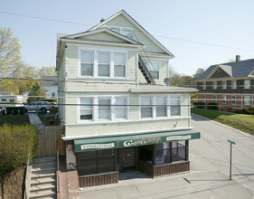 225-229 E Pearl St in Torrington, CT - Building Photo - Building Photo